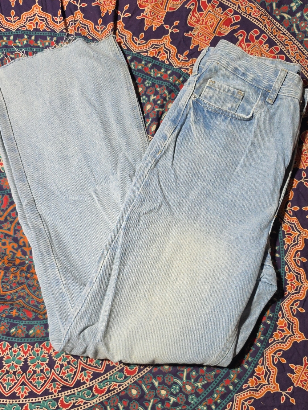 SHEIN Light Blue Straight Leg Jeans